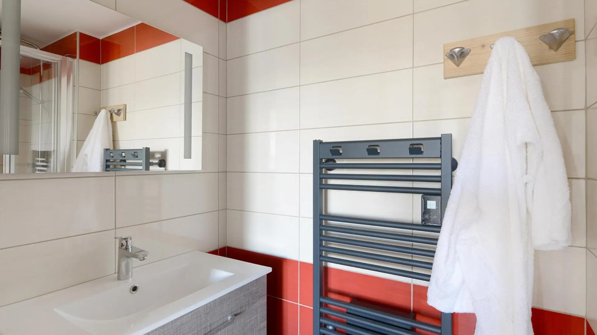 Appartement Spacieux Pour 16 Pers - Proche Pistes - Bien-Etre Avec Sauna & Hammam - Animaux Admis - Fr-1-181-1909 La Plagne-Tarentaise 0*,